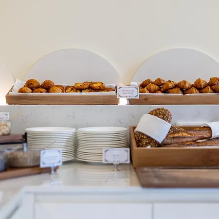 Ξενοδοχείο Vis A Vis