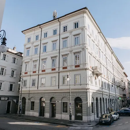 Vis A Vis Ξενοδοχείο Τεργέστη