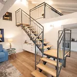 Отель Hotel Vis A Vis 4*