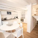 Hotel Vis A Vis Отель 4*