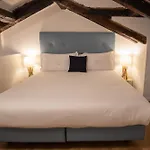 Отель Hotel Vis A Vis
