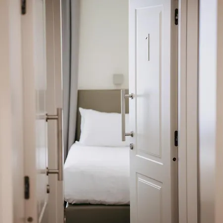 Hotel Vis A Vis
