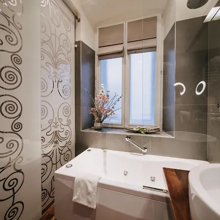 Отель Hotel Vis A Vis