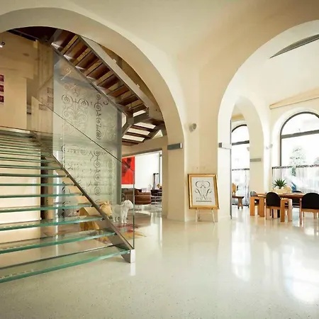 Vis A Vis 4* トリエステ