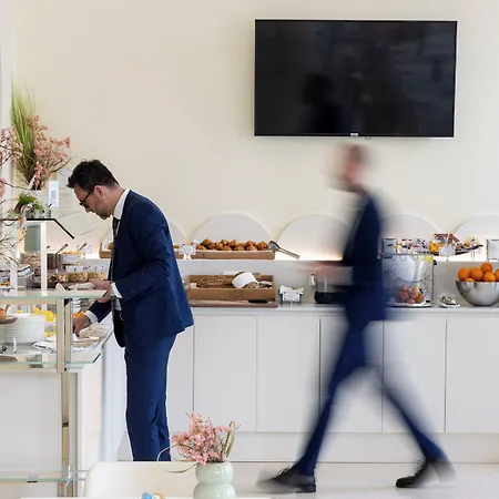 Vis A Vis 酒店 的里雅斯特