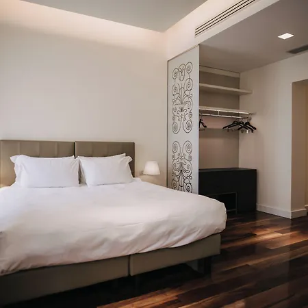 ホテル Vis A Vis トリエステ