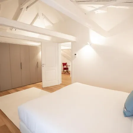 Vis A Vis Szálloda 4*