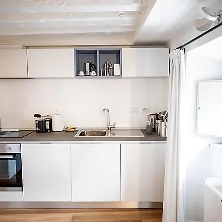 Vis A Vis Hotel
