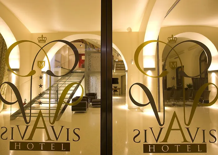 Hotel Vis à Vis 4*